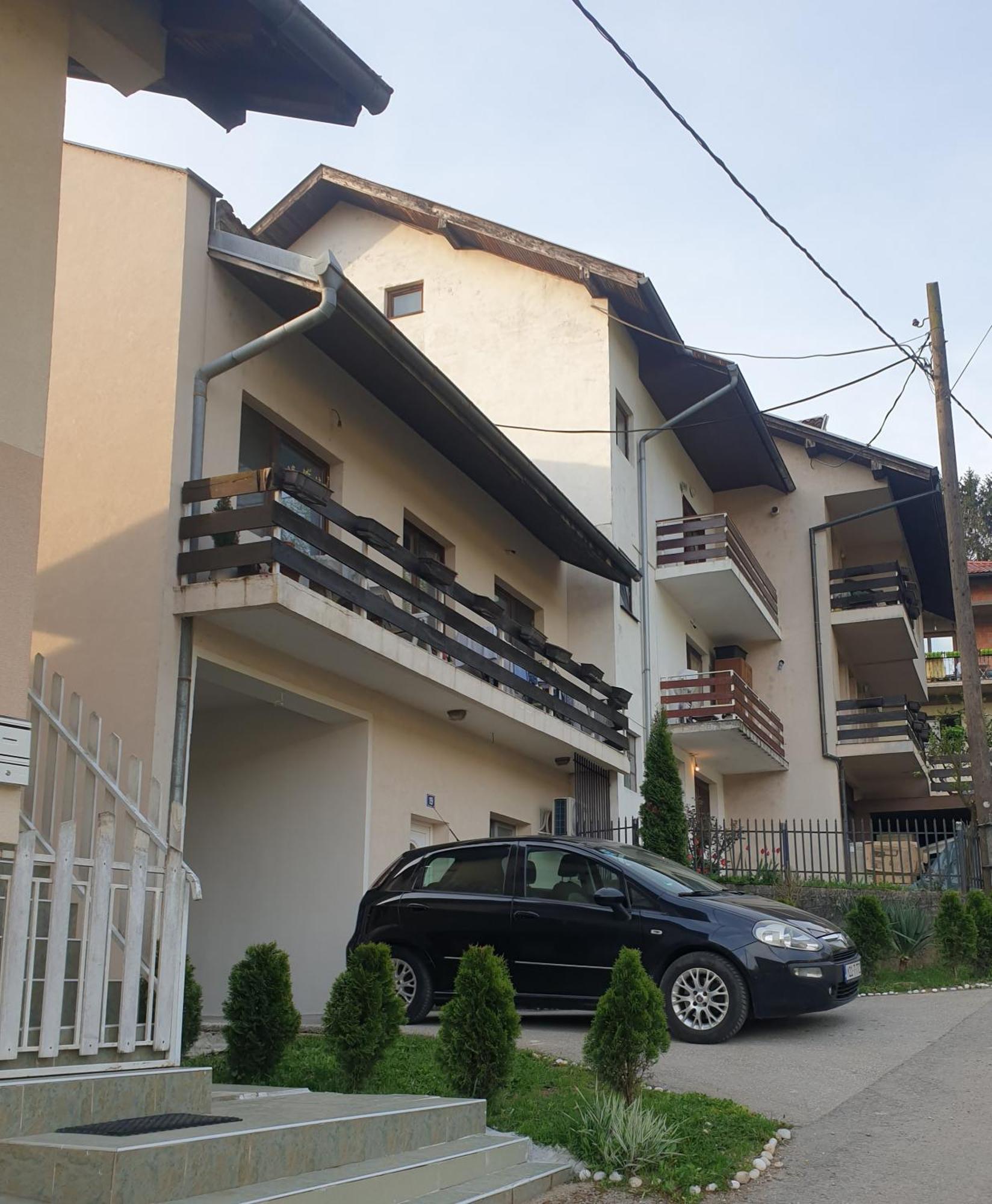 Novi Apartman 19 ฟอชา ภายนอก รูปภาพ